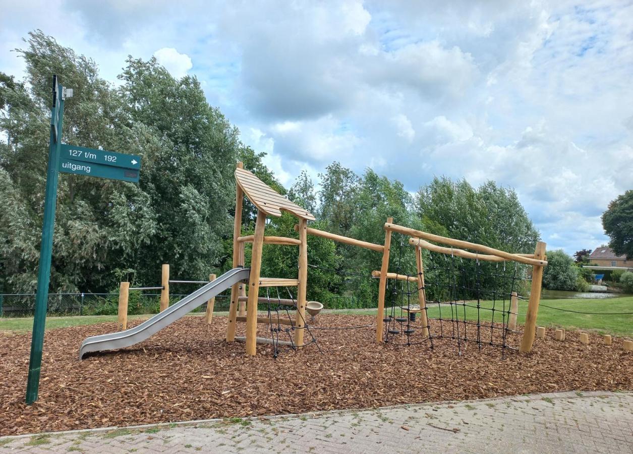 Dirkshorn Huisje Britt Met Grote Tuin En Veel Privacy מראה חיצוני תמונה