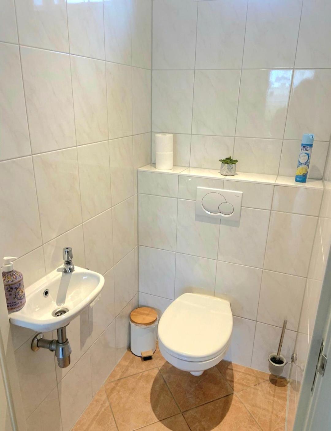 Dirkshorn Huisje Britt Met Grote Tuin En Veel Privacy מראה חיצוני תמונה