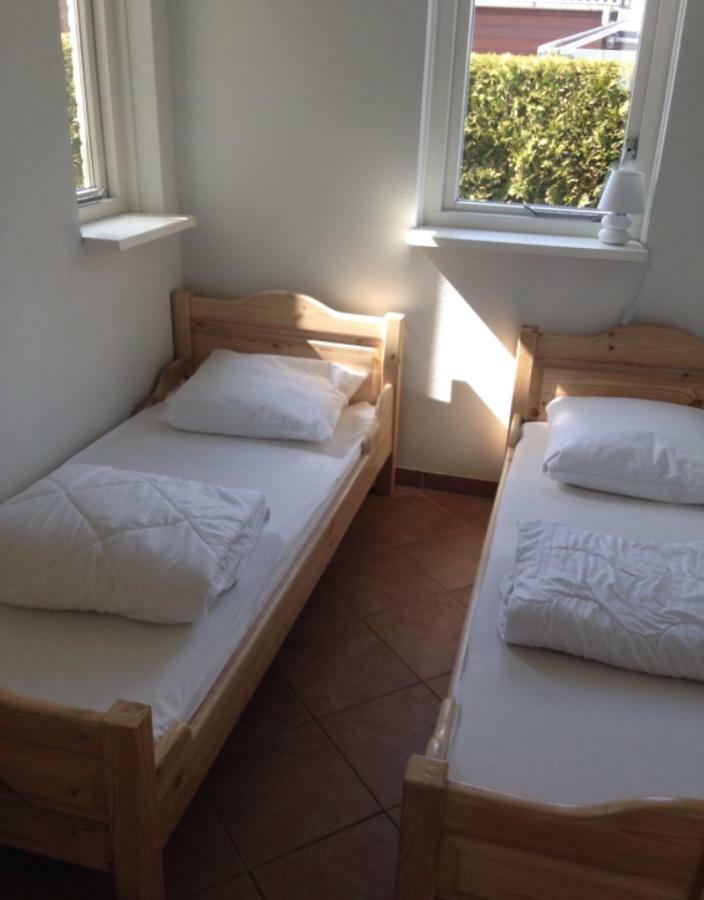 Dirkshorn Huisje Britt Met Grote Tuin En Veel Privacy מראה חיצוני תמונה